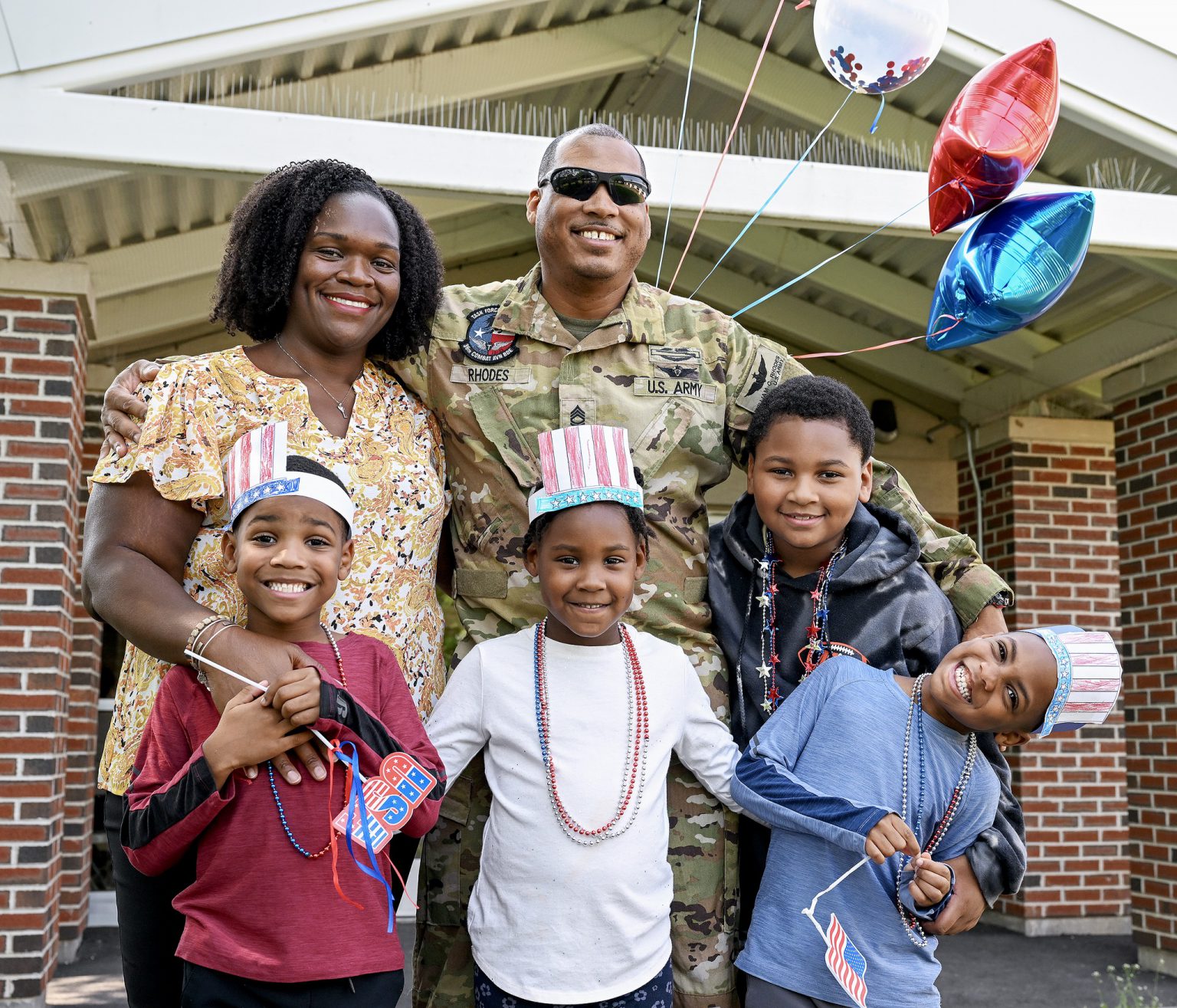 Military father home from deployment surprises Mohonasen students
